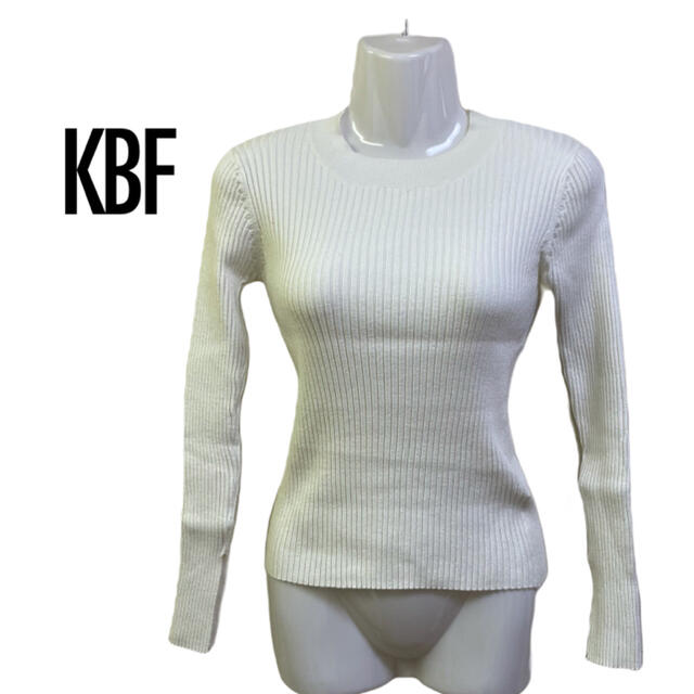 KBF(ケービーエフ)の【極美品】KBF ケービーエフ  カットソー 白 レディースのトップス(カットソー(長袖/七分))の商品写真