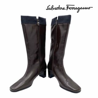 サルヴァトーレフェラガモ(Salvatore Ferragamo)の【美品】Ferragamo フェラガモ レザー ハーフブーツ 22cm(ブーツ)