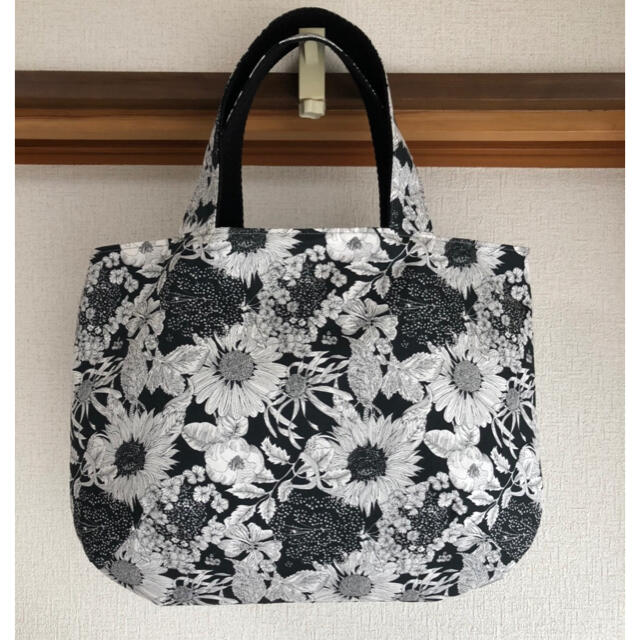 ハンドメイド リバティ スイムダンクレア ぷっくり型トートバッグ138の