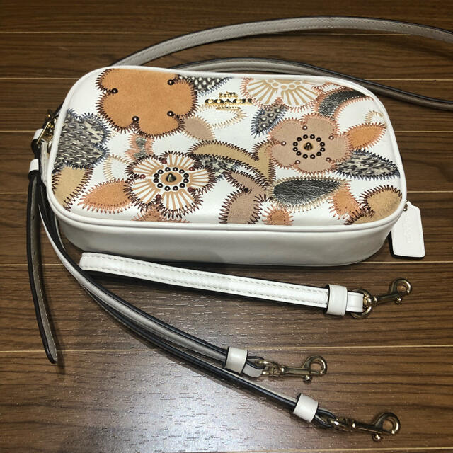 COACH(コーチ)のCOACH  ウィズ パッチワーク ティー ローズ  ショルダーバッグ レディースのバッグ(ショルダーバッグ)の商品写真