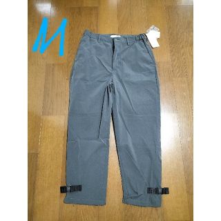 ビームス(BEAMS)の定価8690円‼️BEAMS サイズ M イージーパンツMグレー未使用(チノパン)