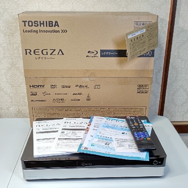 東芝(トウシバ)のTOSHIBA 東芝HDD レグザ タイムシフトサーバー DBR-M490 スマホ/家電/カメラのテレビ/映像機器(ブルーレイレコーダー)の商品写真