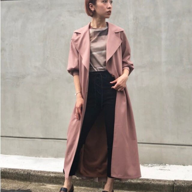 Ameri VINTAGE(アメリヴィンテージ)のOLIVE BACK FRILL JACKET レディースのジャケット/アウター(トレンチコート)の商品写真