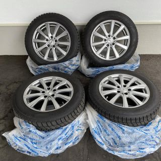 グッドイヤー(Goodyear)のグッドイヤーICE NAVI6 2020年製　215/60R17 スタッドレス(タイヤ・ホイールセット)