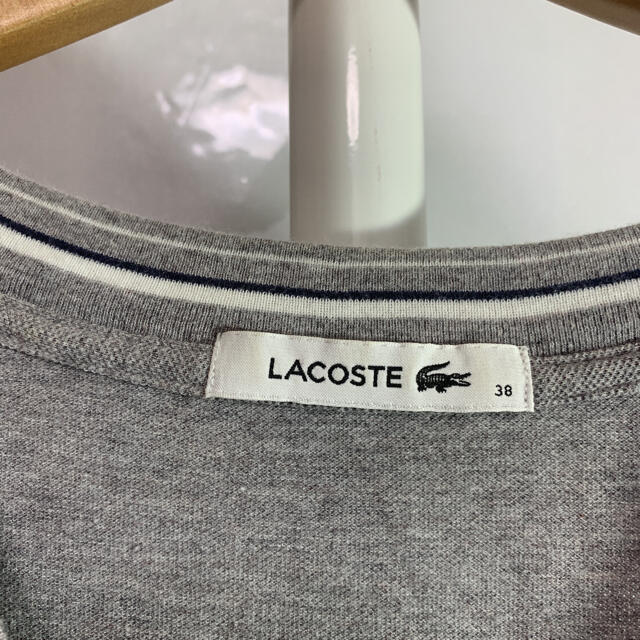 LACOSTE(ラコステ)のlacoste Tシャツ Vネック　S-M グレー　品番742 レディースのトップス(Tシャツ(半袖/袖なし))の商品写真