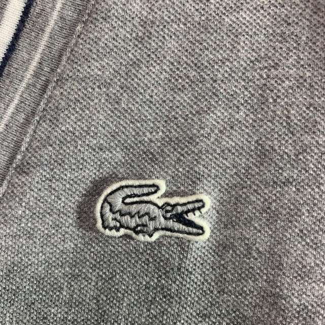 LACOSTE(ラコステ)のlacoste Tシャツ Vネック　S-M グレー　品番742 レディースのトップス(Tシャツ(半袖/袖なし))の商品写真