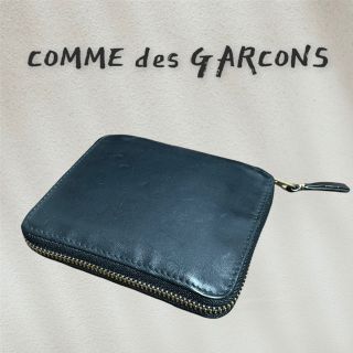 コムデギャルソン(COMME des GARCONS)の【COMME des GARCONS】ラウンドzip 二つ折り財布(折り財布)