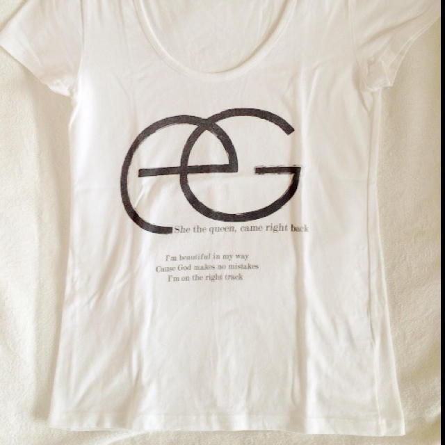 EGOIST(エゴイスト)のエゴイスト ♡ シャツ レディースのトップス(Tシャツ(半袖/袖なし))の商品写真