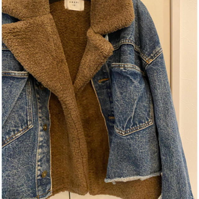 Ameri VINTAGE(アメリヴィンテージ)のAmeriVintage MOUTON LAYERED DENIM JACKET レディースのジャケット/アウター(ムートンコート)の商品写真