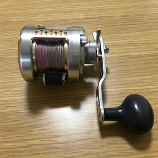 シマノ(SHIMANO)のカルカッタコンクエストタイプJ300HG(リール)