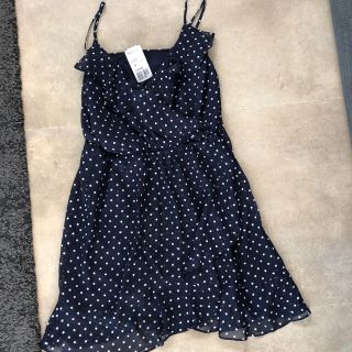 フォーエバートゥエンティーワン(FOREVER 21)のforever 21 ワンピース(ひざ丈ワンピース)