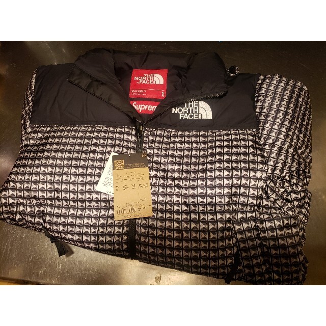 supreme / the north face studded nuptse