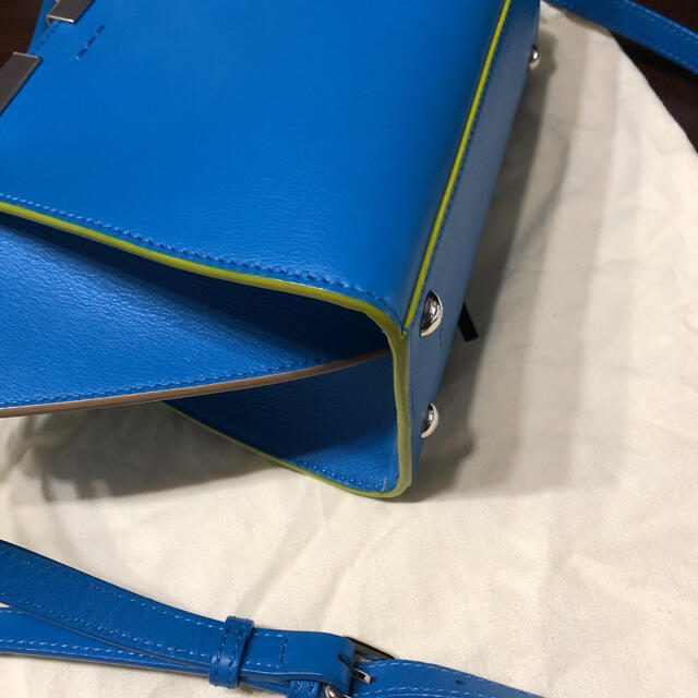 FENDI(フェンディ)のフェンディ　FENDI ミニ　トロワジュール　正規品 レディースのバッグ(ハンドバッグ)の商品写真