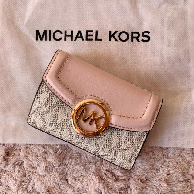 Michael Kors(マイケルコース)の【82様☆】フォロー価格 レディースのファッション小物(財布)の商品写真