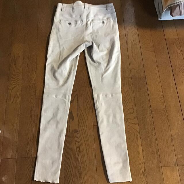 BRUNELLO CUCINELLI(ブルネロクチネリ)のブルネロクチネリ　スエードパンツ　ベージュ レディースのパンツ(カジュアルパンツ)の商品写真