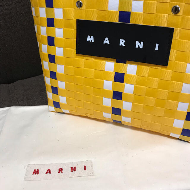 MARNI マルニ トートバック 紺・イエロー 1