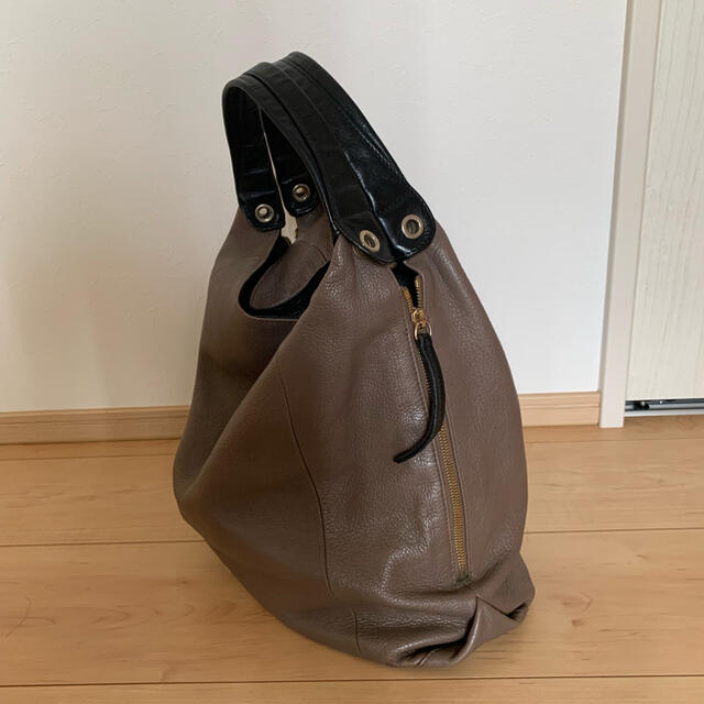 フルラショルダー バッグ レディースのバッグ(ショルダーバッグ)の商品写真