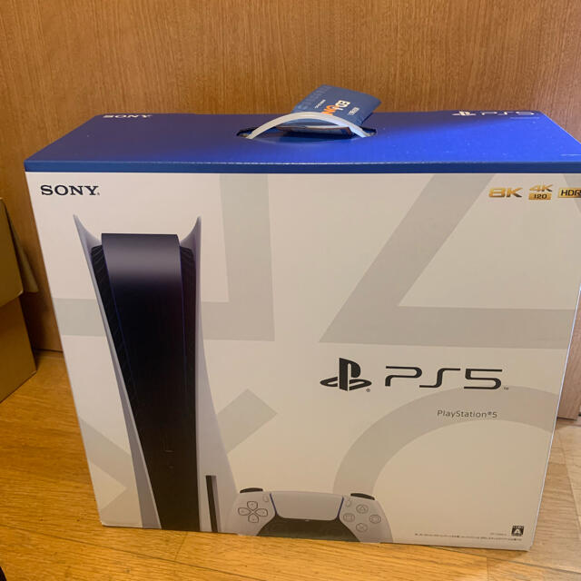 SONY(ソニー)の新品 PlayStation5 本体 エンタメ/ホビーのゲームソフト/ゲーム機本体(家庭用ゲーム機本体)の商品写真