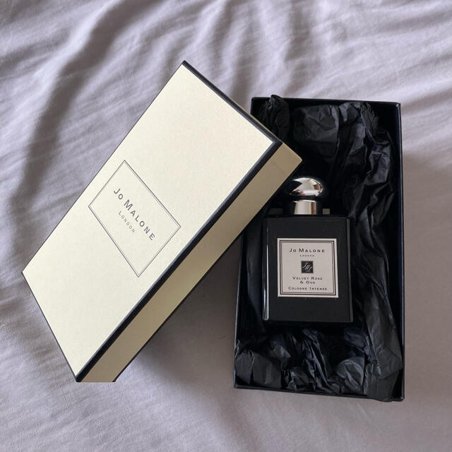 Jo Malone(ジョーマローン)の【ほぼ未使用】ジョーマローン ヴェルベッド ローズ ＆ ウード コスメ/美容の香水(ユニセックス)の商品写真