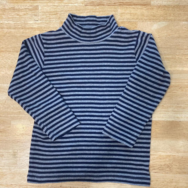 MUJI (無印良品)(ムジルシリョウヒン)の無印　ボーダー　ハイネック長袖Tシャツ　110 キッズ/ベビー/マタニティのキッズ服男の子用(90cm~)(Tシャツ/カットソー)の商品写真