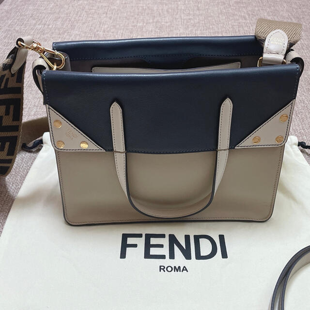 FENDI バッグの通販 by CN☆'s shop｜フェンディならラクマ - フェンディ フリップ NEW新品