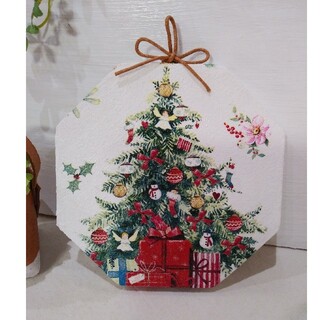 8角形インテリアボード　クリスマスツリー×サンタクロースとくまちゃん(インテリア雑貨)