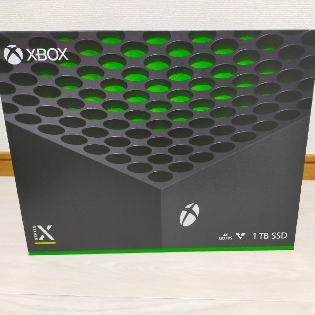 Xbox(エックスボックス)の【新品未使用】XBOX series X  エンタメ/ホビーのゲームソフト/ゲーム機本体(家庭用ゲーム機本体)の商品写真