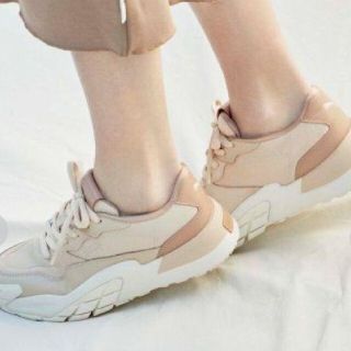 プーマ(PUMA)のPUMA✕emmi コラボスニーカー  ヒドラ(スニーカー)