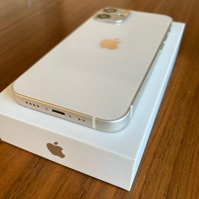 iPhone(アイフォーン)のiPhone12 mini 128GB White スマホ/家電/カメラのスマートフォン/携帯電話(スマートフォン本体)の商品写真