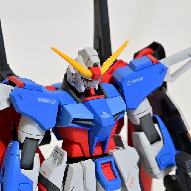 BANDAI(バンダイ)の完成品 HGUC 1/144 デスティニーガンダム、レジェンドガンダム 全塗装品 エンタメ/ホビーのおもちゃ/ぬいぐるみ(模型/プラモデル)の商品写真