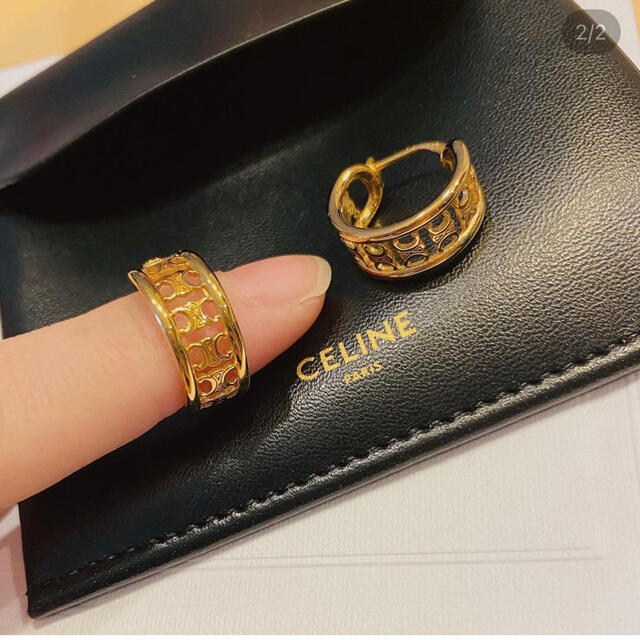 celine(セリーヌ)のセリーヌ　ピアス　マイヨン　トリオンフ　マルチフープ レディースのアクセサリー(ピアス)の商品写真