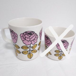 マリメッコ(marimekko)のヴィヒキルース　マリメッコ　マグカップ　1つ(グラス/カップ)