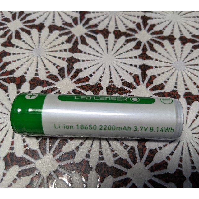 LEDLENSER(レッドレンザー)のレッドレンザー充電式ライトP7R スポーツ/アウトドアのアウトドア(ライト/ランタン)の商品写真