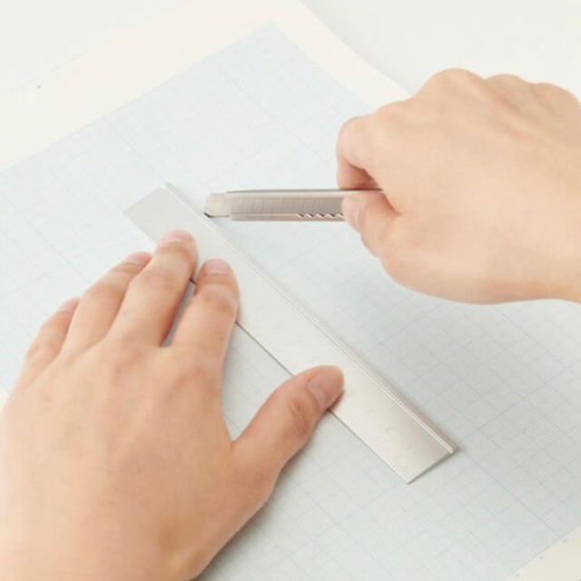 MUJI (無印良品)(ムジルシリョウヒン)の無印良品 アルミ定規 15cm 良品計画 インテリア/住まい/日用品の文房具(その他)の商品写真