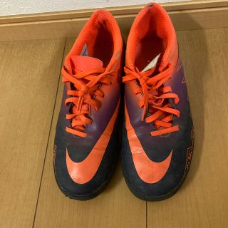 ナイキ(NIKE)のサッカー　シューズ　25.5cm トレーニングシューズ(シューズ)