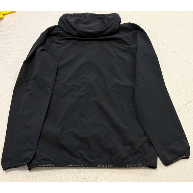 Mammut(マムート)のMAMMUT SOFtech Granite hooded Jacket 黒 メンズのジャケット/アウター(マウンテンパーカー)の商品写真