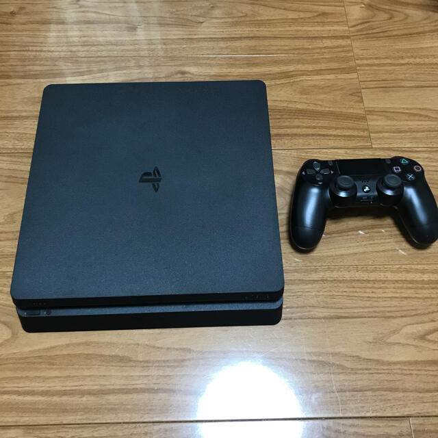 PlayStation4(プレイステーション4)のSONY PlayStation4 本体 CUH-2200AB01   エンタメ/ホビーのゲームソフト/ゲーム機本体(家庭用ゲーム機本体)の商品写真