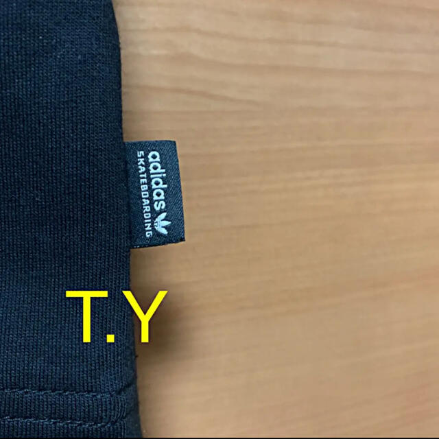adidas skatebording gonz tee メンズのトップス(Tシャツ/カットソー(半袖/袖なし))の商品写真