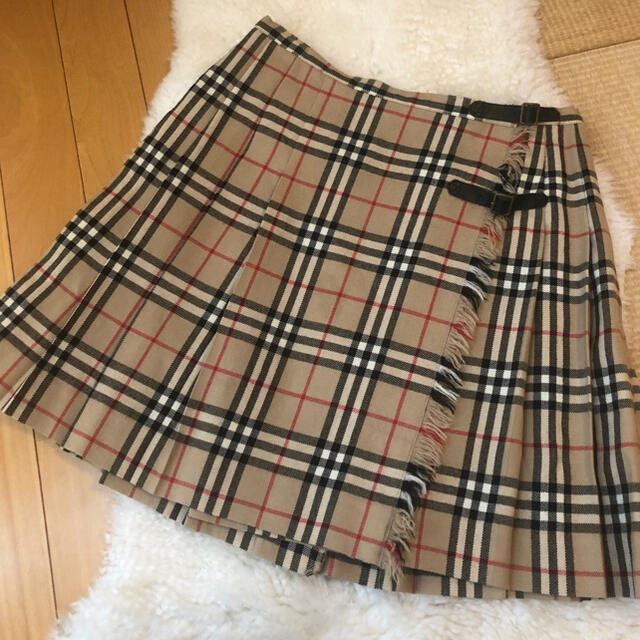 新しい BURBERRY LONDON プリーツ 巻きスカート ♡