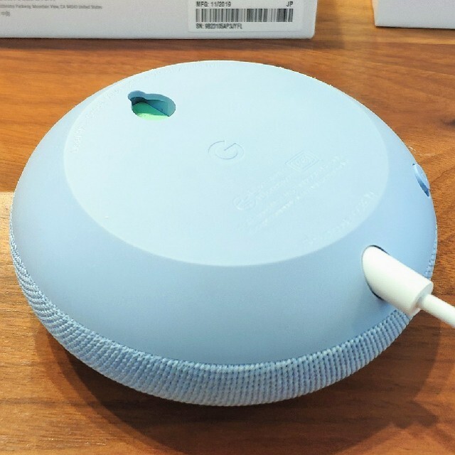 Google(グーグル)のGoogle Nest Mini 第２世代　(Sky)空色 スマホ/家電/カメラのオーディオ機器(スピーカー)の商品写真