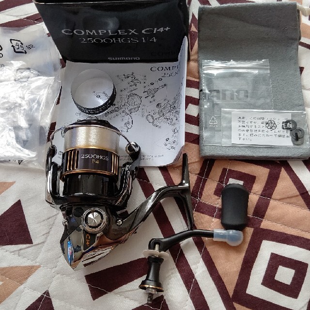 SHIMANO(シマノ)のシマノコンプレックスCl4+ 2500HGS F4 美品 スポーツ/アウトドアのフィッシング(リール)の商品写真