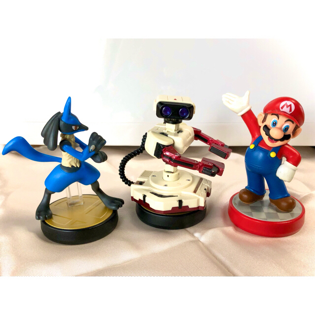 Nintendo Switch(ニンテンドースイッチ)のアミーボ  ルカリオ  ロボット　マリオ　　　　　　　セット　amiibo エンタメ/ホビーのゲームソフト/ゲーム機本体(その他)の商品写真