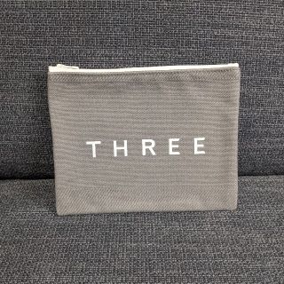 スリー(THREE)のTHREE ポーチ(ポーチ)