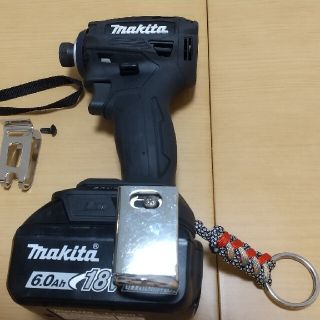 マキタ(Makita)のmakita インパクトドライバー　TD172D 18v マキタ(工具/メンテナンス)