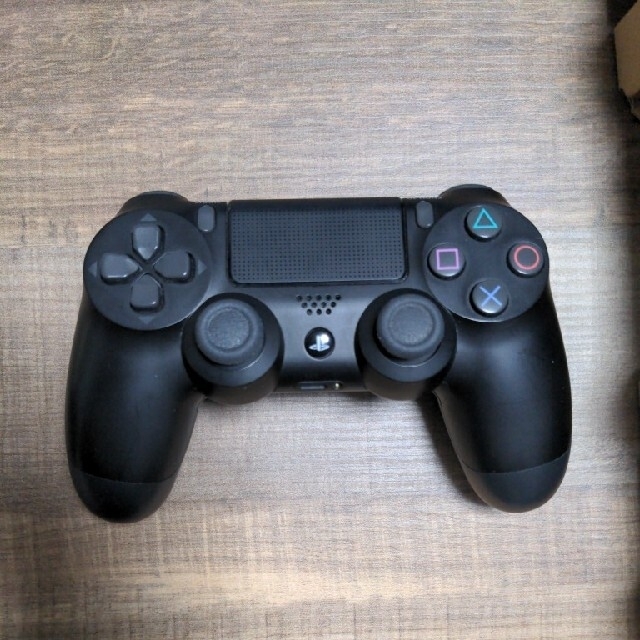 PlayStation4 本体 CUH-2100AB01 エンタメ/ホビーのゲームソフト/ゲーム機本体(家庭用ゲーム機本体)の商品写真