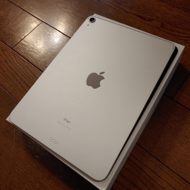 iPad(アイパッド)のiPad Pro 11 2018 WI-FI 256GB MTXR2J/A スマホ/家電/カメラのPC/タブレット(タブレット)の商品写真