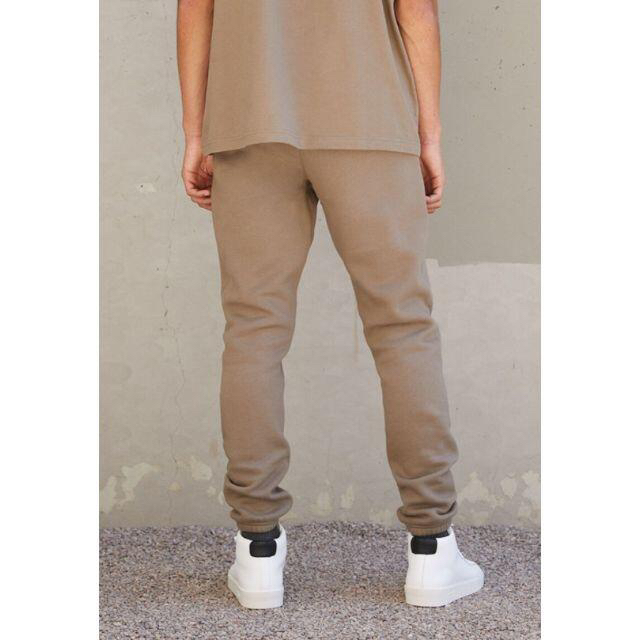 FEAR OF GOD(フィアオブゴッド)のS / ESSENTIALS Sweatpants Harvest(Taupe) メンズのパンツ(その他)の商品写真