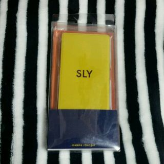 スライ(SLY)のSLYノベルティー充電器(その他)