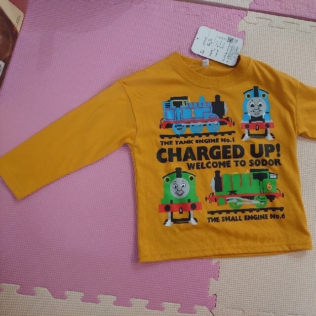 新品　未使用　トーマス　トップス　トレーナー　カットソー キッズ/ベビー/マタニティのキッズ服男の子用(90cm~)(Tシャツ/カットソー)の商品写真