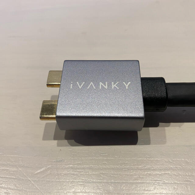 iVANKY USB C ハブ スマホ/家電/カメラのPC/タブレット(PC周辺機器)の商品写真